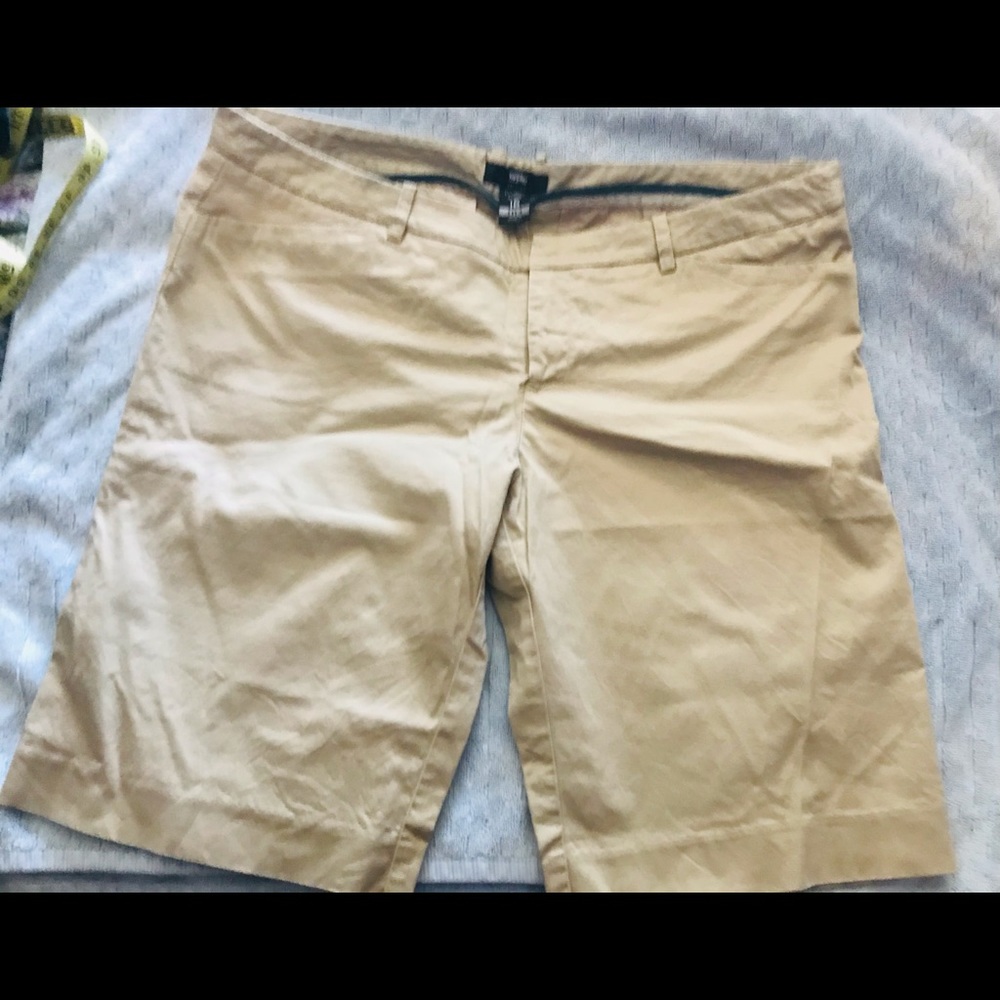 Massimo size 16 fit 3 shorts/Tan